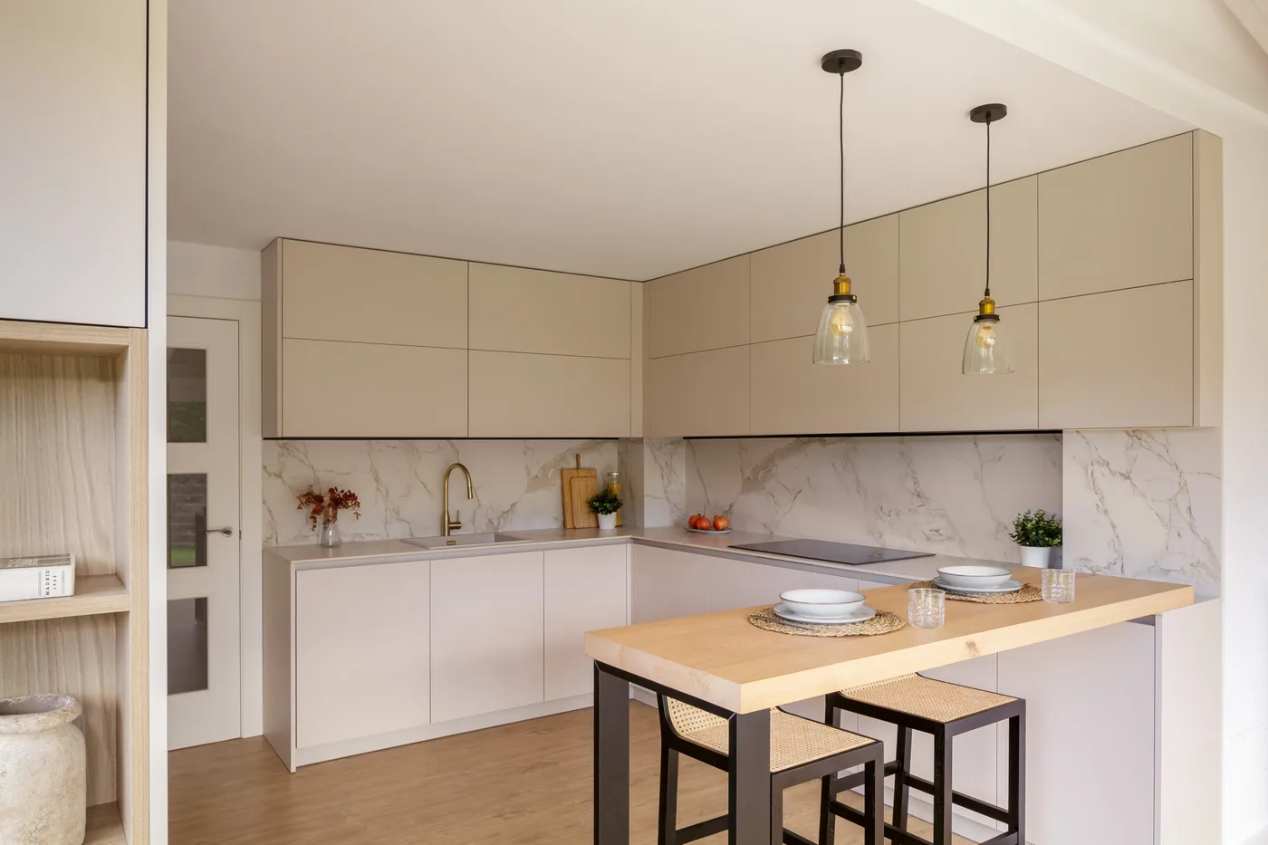 Cocina de exterior a medida en Cádiz — Rosso Home Design