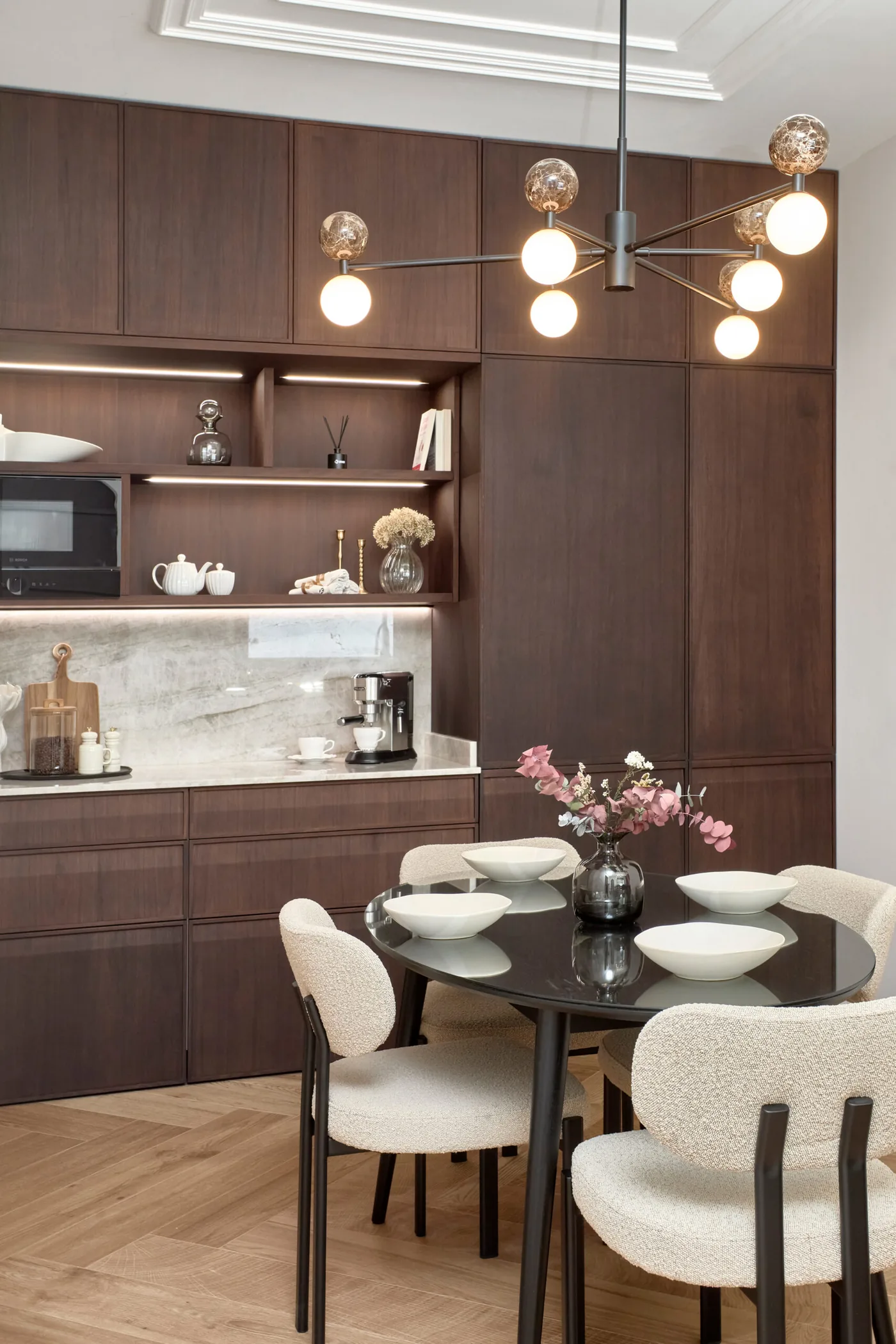 Acabado y material de cocina a medida en Cádiz — Rosso Home Design